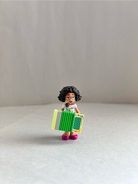 LEGO Disney Encanto Mirabel Madrigal Minifigure
